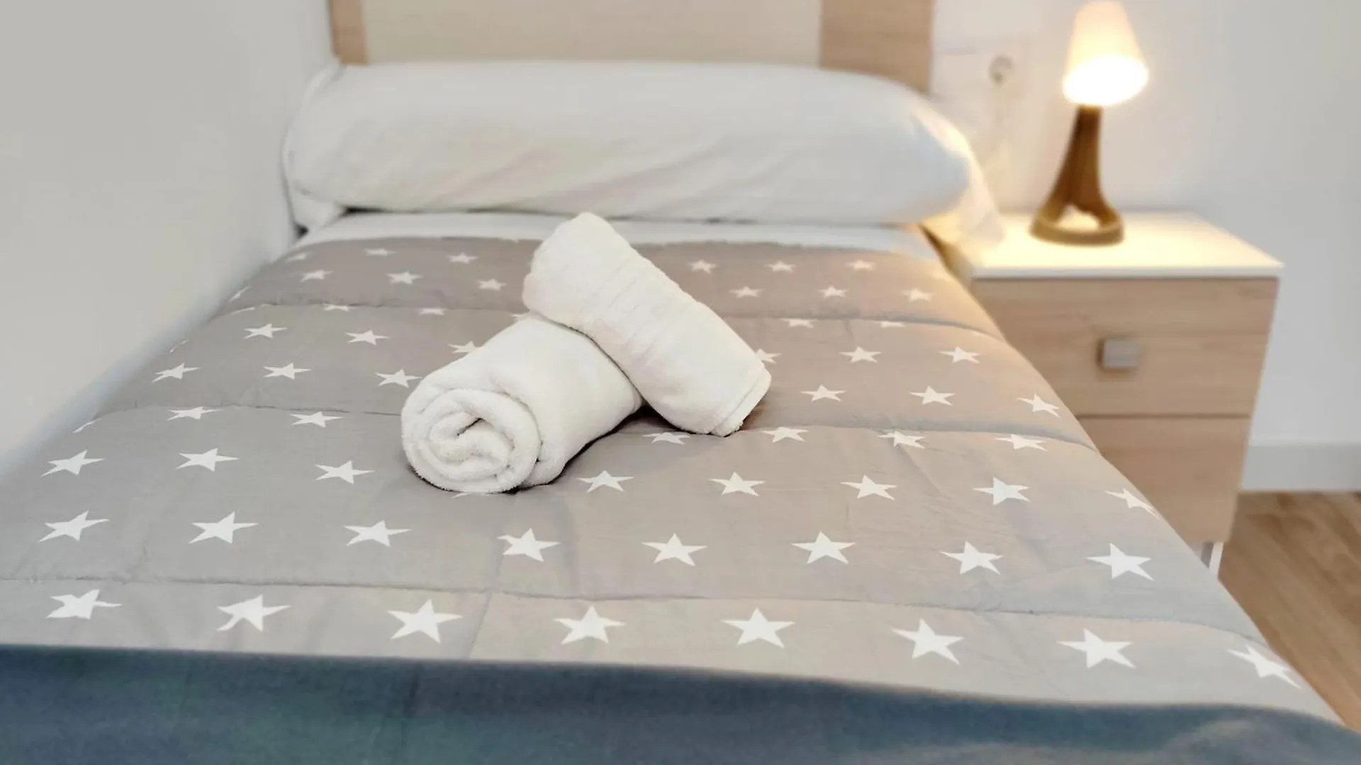Guest house Piso Compartido Cerca Corteingles Jaen Spain